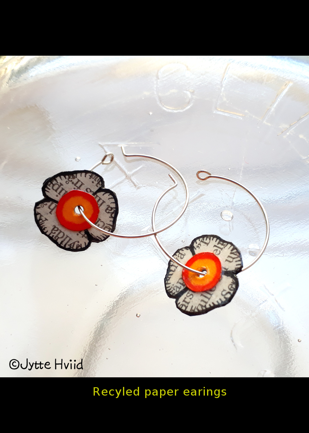 Paper flower earrings ©Jytte Hviid